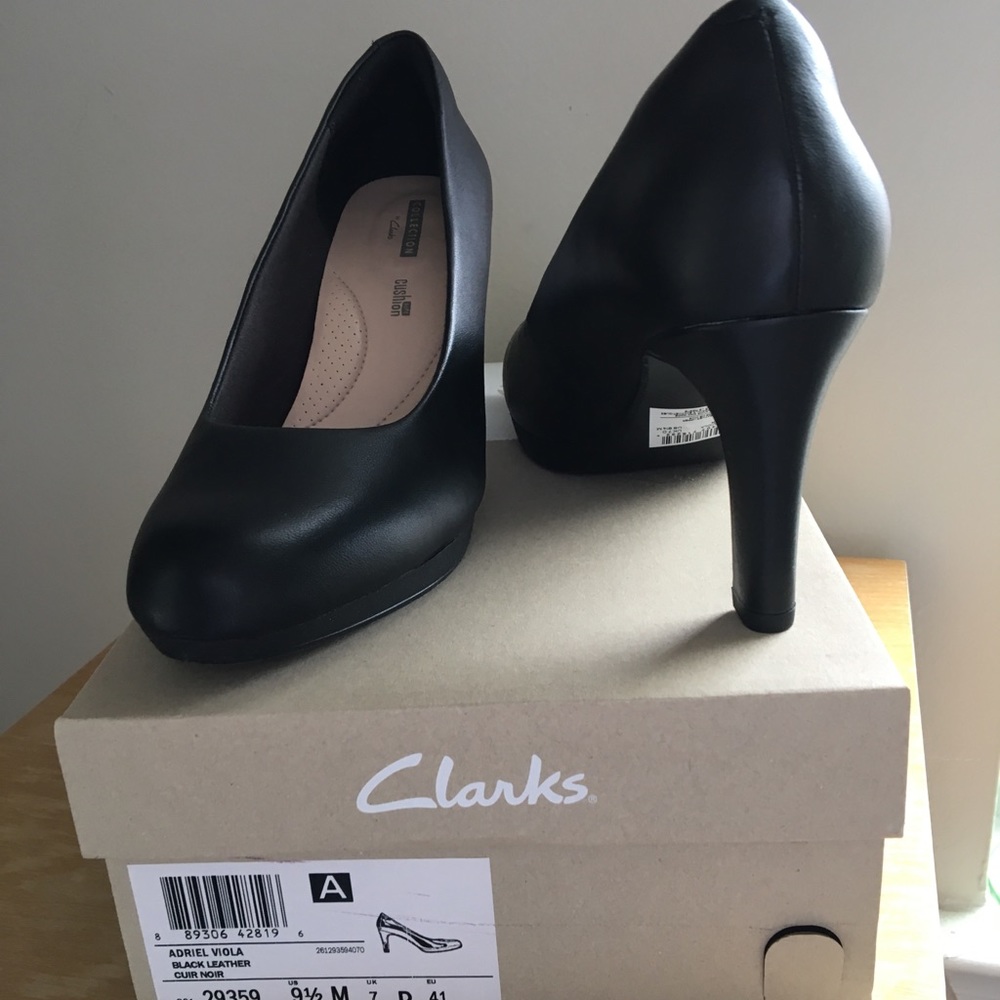 NWT Clarks Leather Pump Heels - Picture 2 of 8